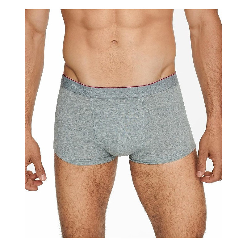 Henderson kelnaitės