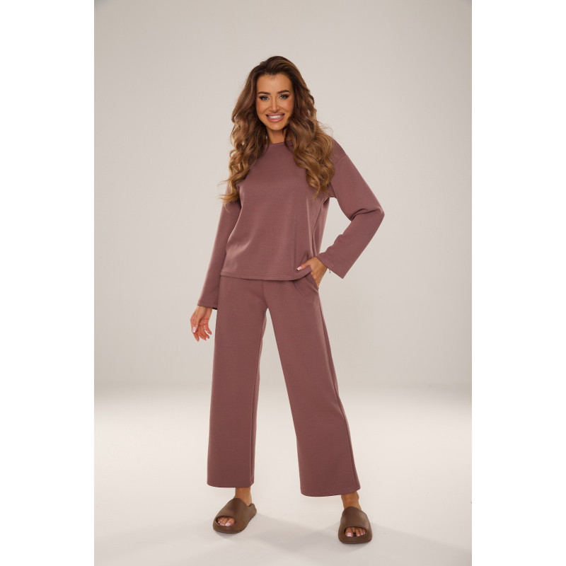 De Lafense kostiumas