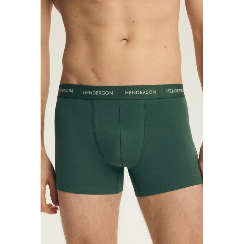 Henderson kelnaitės