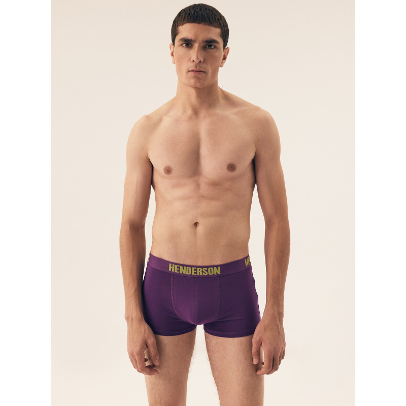 Henderson kelnaitės