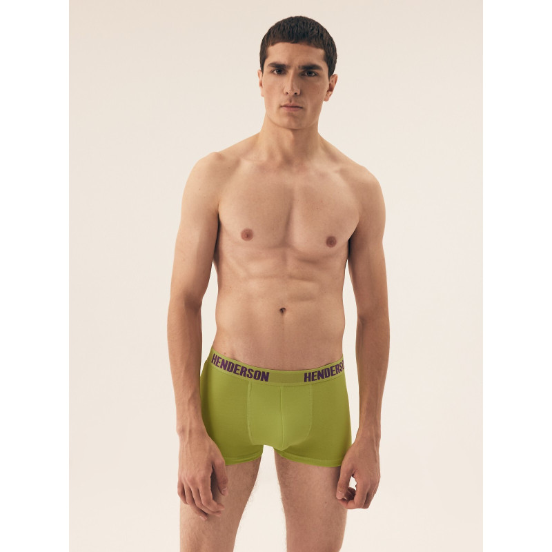 Henderson kelnaitės