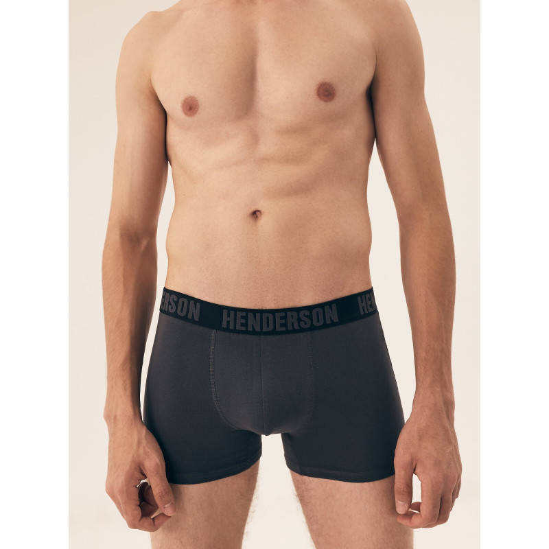 Henderson kelnaitės