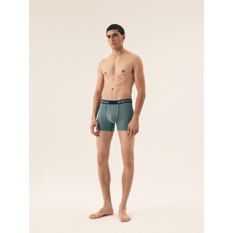 Henderson kelnaitės