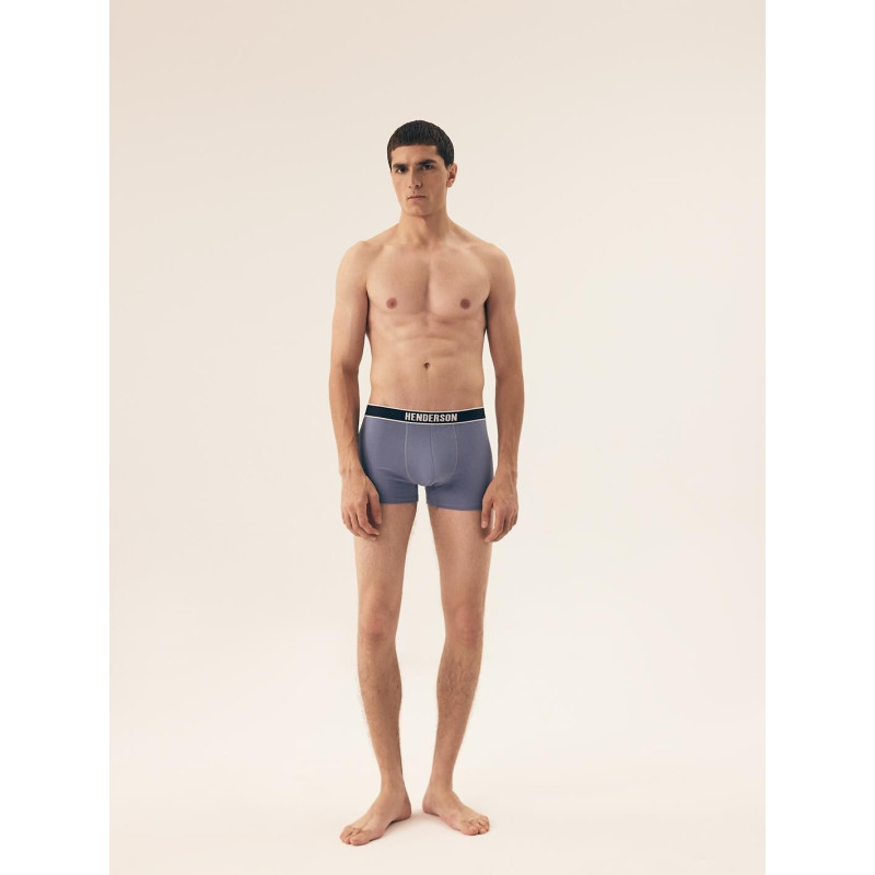 Henderson kelnaitės