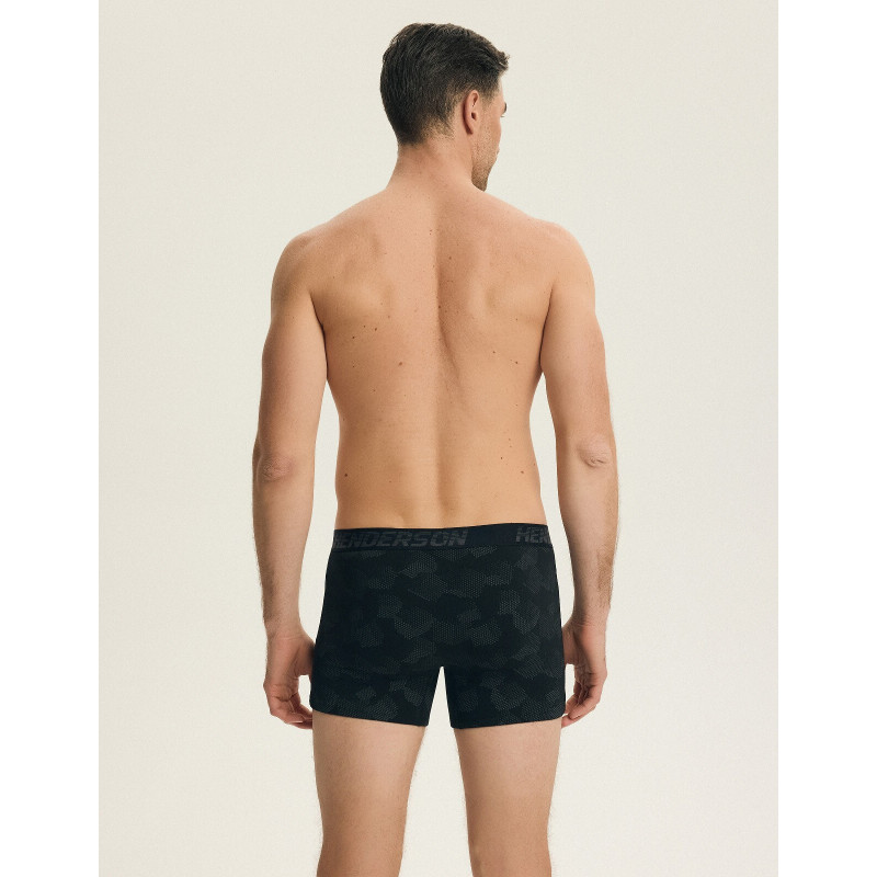 Henderson kelnaitės