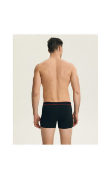 Henderson kelnaitės