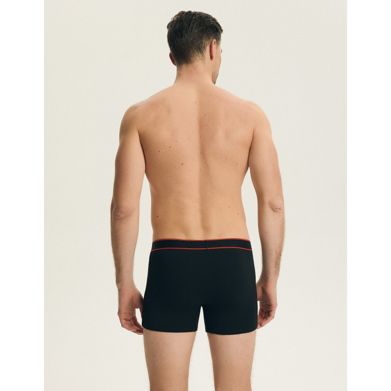 Henderson kelnaitės