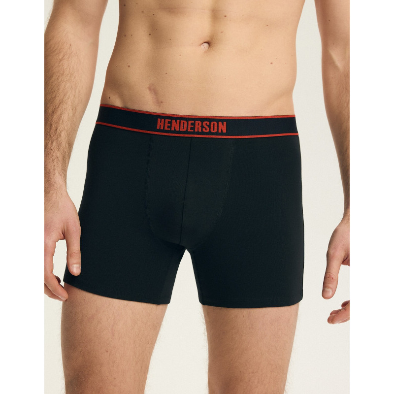 Henderson kelnaitės